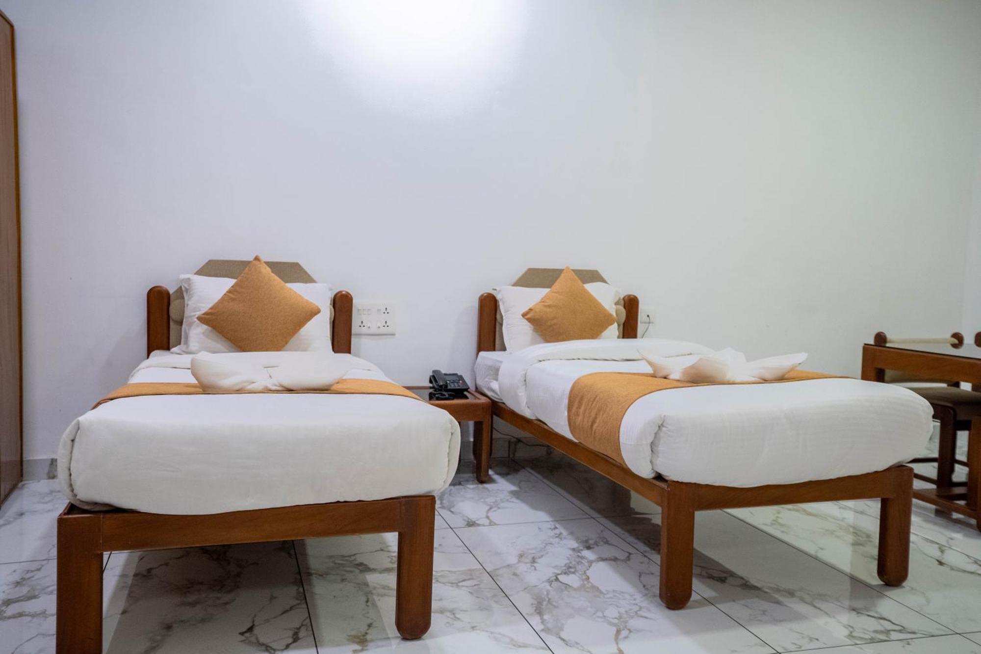 Casino Hotels Ltd Thrissur Ngoại thất bức ảnh