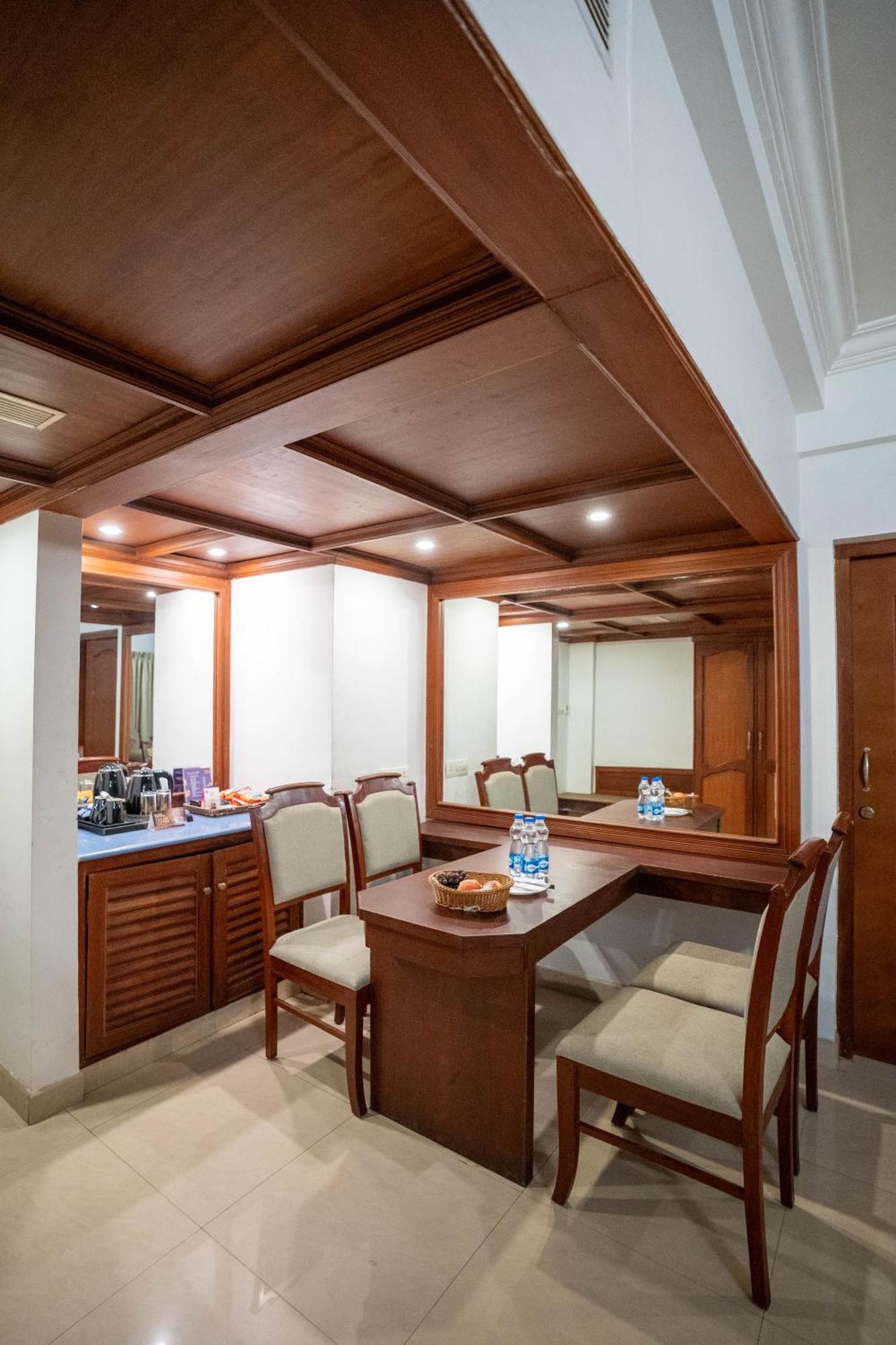Casino Hotels Ltd Thrissur Ngoại thất bức ảnh