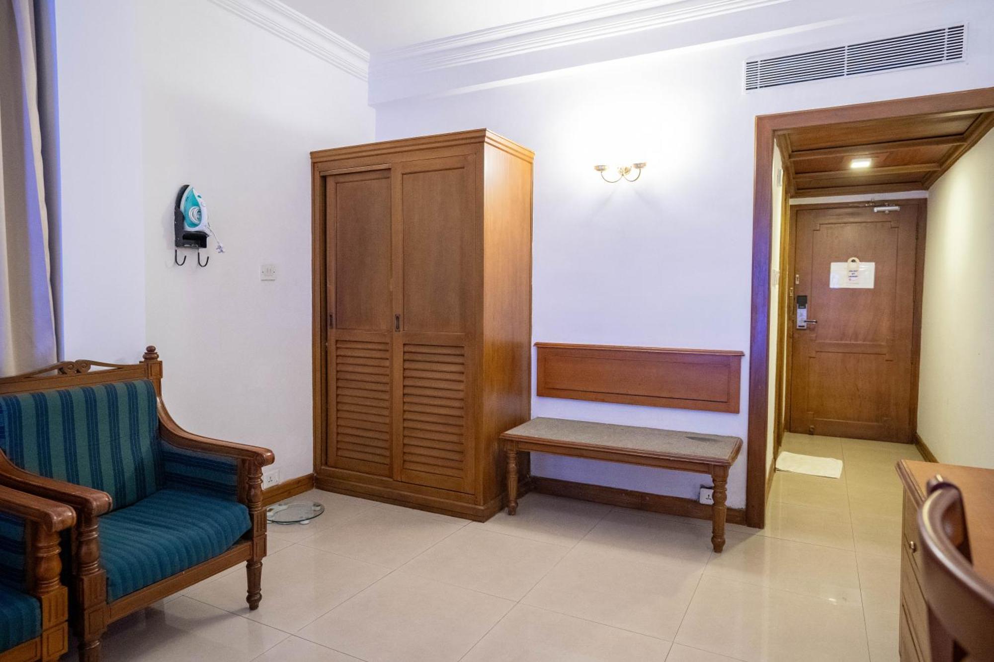 Casino Hotels Ltd Thrissur Ngoại thất bức ảnh