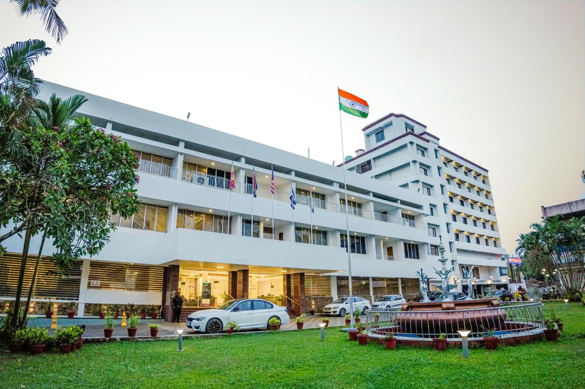 Casino Hotels Ltd Thrissur Ngoại thất bức ảnh
